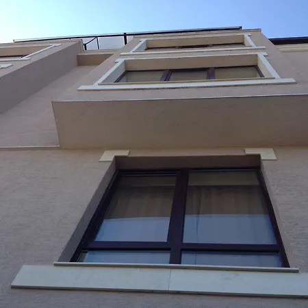 Guest house Alen Mak 3*