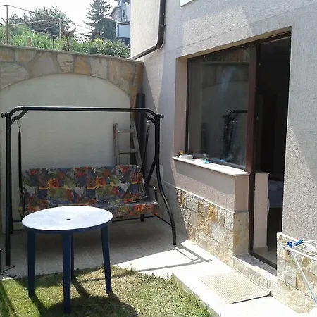 Guest house Alen Mak 3*